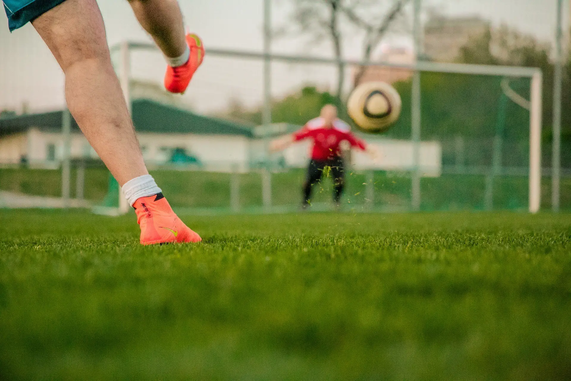 5 ejercicios de tiro en fútbol para esta temporada